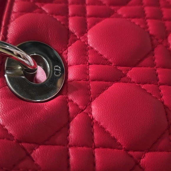 Like NEW!!! Christian Dior Lady Dior Bag Cannage Quilt Lambskin Medium - Picture 11 of 16